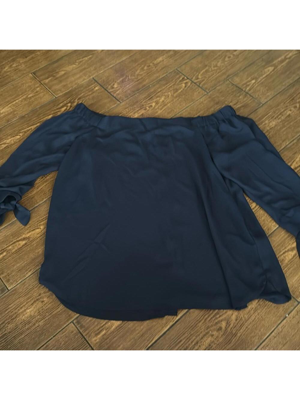 Banana Republic women’s size large new tags blouse off the shoulder
